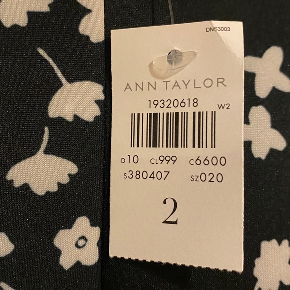 Black Sleeveless Dress with White Floral Design - NEW! - Picture 4 of 6